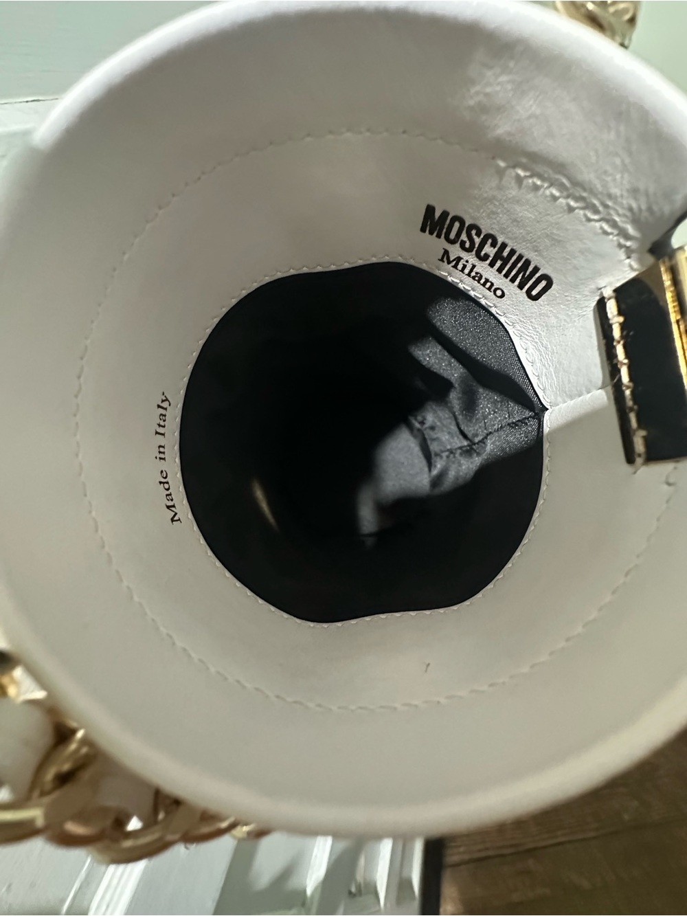 Moschino White, Yellow and Red Pill Bottle Crossbody Bag with Gold Chain - Picture 5 of 5
